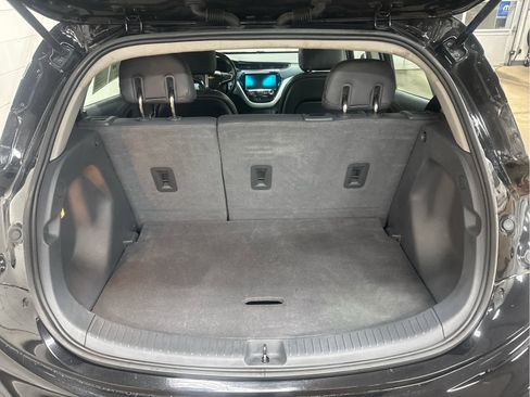 Used 2020 Chevrolet Bolt Premier w/ Infotainment Package image 29