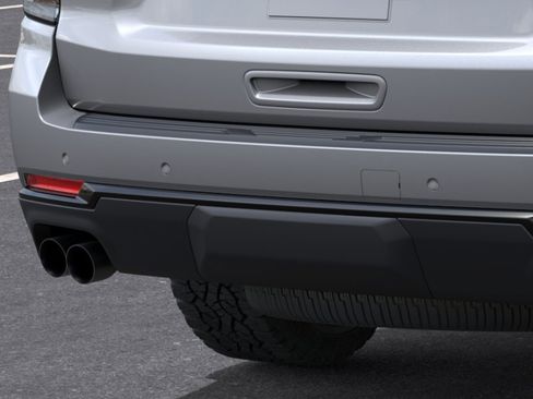 New 2026 Chevrolet Suburban Z71 AWD/4WD image 16