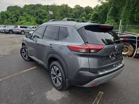 Used 2021 Nissan Rogue SV w/ Premium Package FWD image 4
