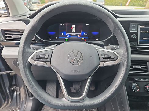 Certified 2022 Volkswagen Taos S image 19