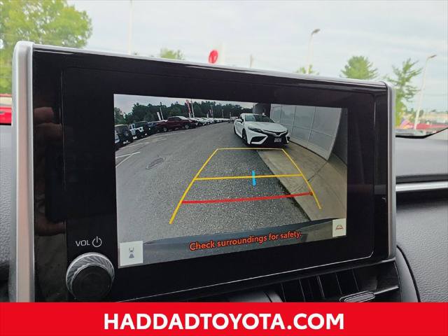 Certified 2024 Toyota RAV4 LE AWD/4WD image 19