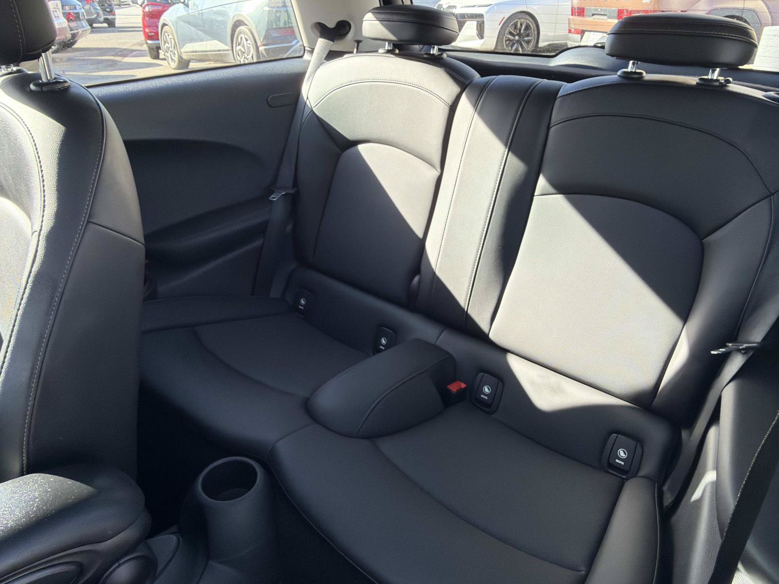 Used 2019 MINI Cooper 2-Door Hardtop FWD image 12