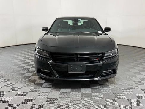 Used 2017 Dodge Charger SXT w/ AWD Plus Group image 7