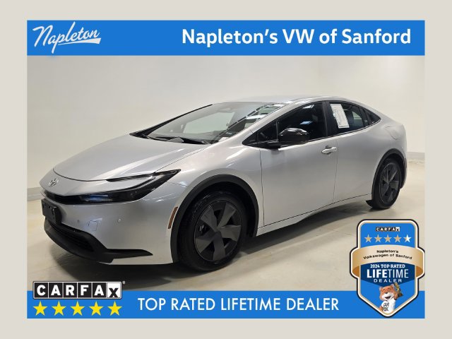 Used 2025 Toyota Prius LE FWD image 1