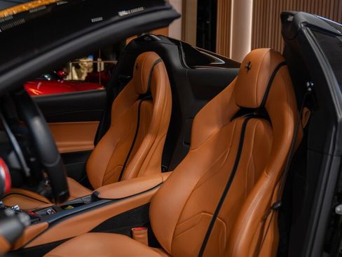Used 2021 Ferrari 812 GTS RWD image 7