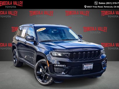 Used 2023 Jeep Grand Cherokee Limited w/ Black Appearance Package