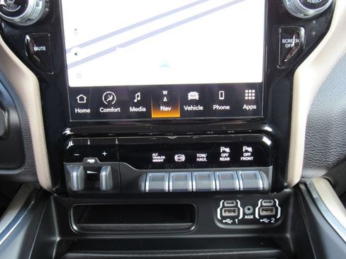 Used 2022 RAM 3500 Laramie AWD/4WD image 22