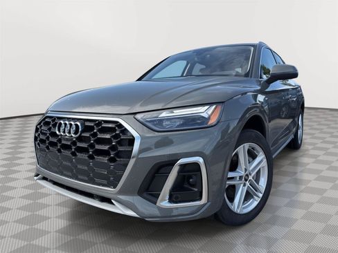Certified 2023 Audi Q5 e Premium Plus w/ Premium Plus Package AWD/4WD image 1