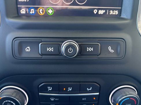 Used 2022 Chevrolet Silverado 1500 Custom image 16