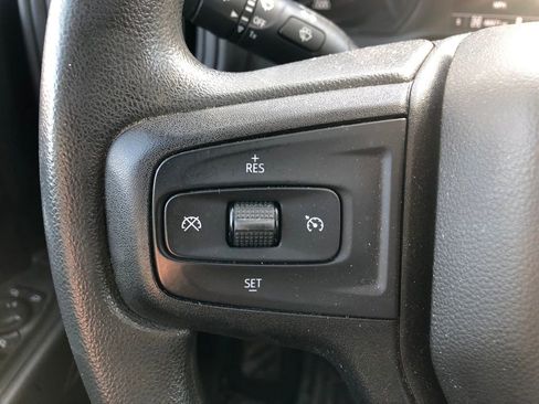 Used 2021 Chevrolet Silverado 2500 Custom w/ Custom Value Package image 13