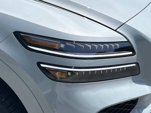 New 2027 Genesis GV80 2.5T AWD/4WD image 10