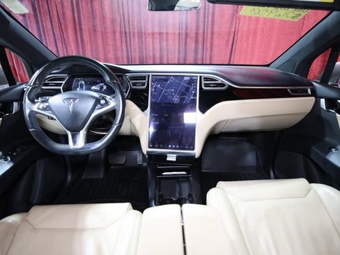 Used 2016 Tesla Model X 75D AWD/4WD image 15