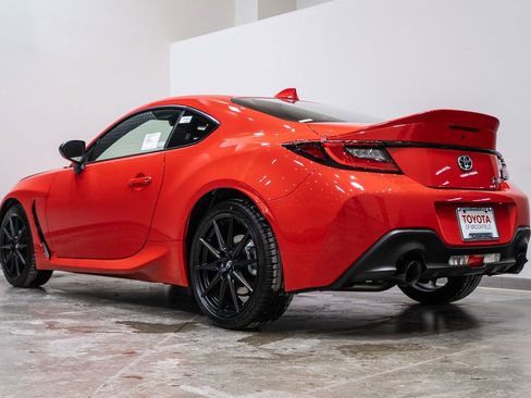 New 2026 Toyota GR86 Premium image 4