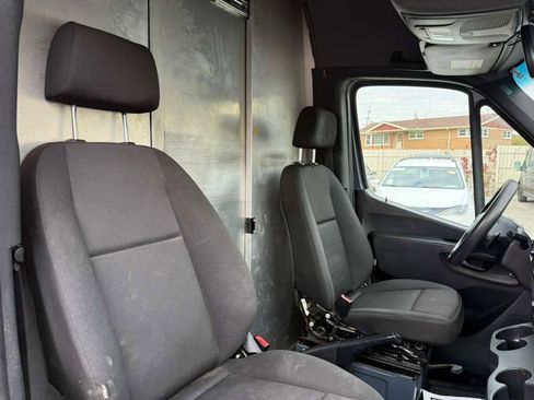Used 2019 Mercedes-Benz Sprinter 144 image 49