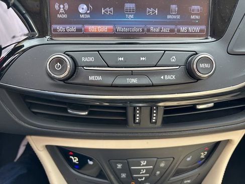 Used 2018 Buick Envision Essence FWD image 28