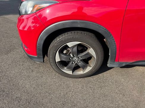 Used 2018 Honda HR-V EX image 13