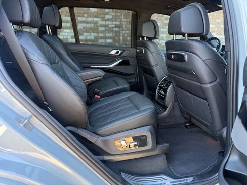 Used 2024 BMW X7 xDrive40i w/ Executive Package AWD/4WD image 16