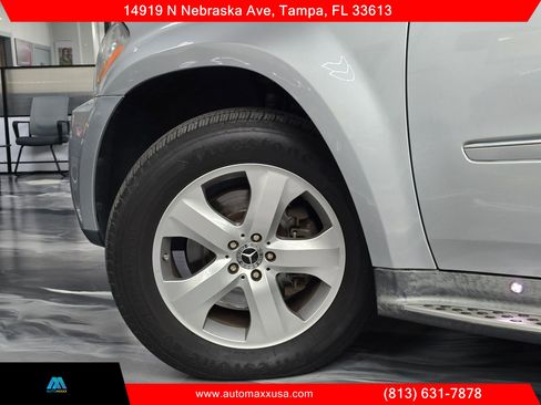 Used 2012 Mercedes-Benz GL 450 4MATIC image 4