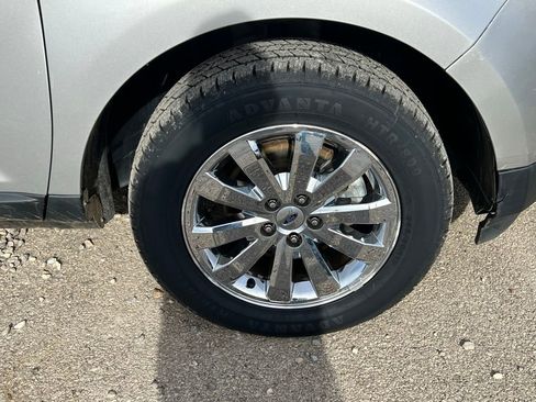 Used 2010 Ford Edge SEL image 10