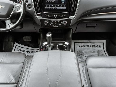 Used 2018 Chevrolet Traverse LT AWD/4WD image 11