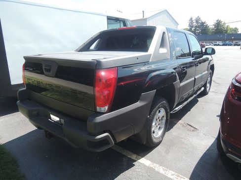 Used 2003 Chevrolet Avalanche 4x4 w/ The North Face Edition image 8