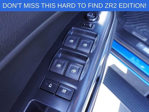 Used 2022 Chevrolet Colorado ZR2 AWD/4WD image 16