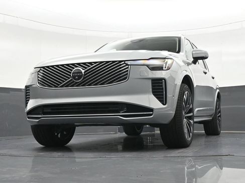 Used 2026 Volvo XC90 B6 Ultra w/ Protection Package AWD/4WD image 28