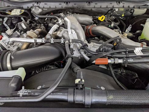 New 2025 Ford F250 Lariat w/ Lariat Ultimate Package image 28