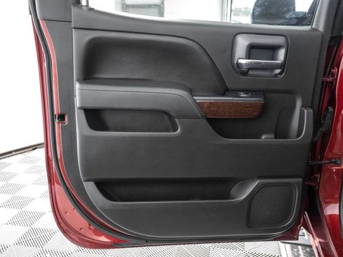 Used 2018 GMC Sierra 1500 SLT AWD/4WD image 38