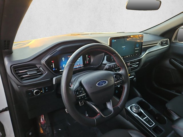 Used 2023 Ford Escape ST-Line w/ Tech Pack #1 AWD/4WD image 10