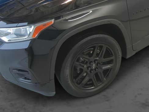 Used 2020 Chevrolet Traverse LS w/ LPO, Floor Liner Package FWD image 7