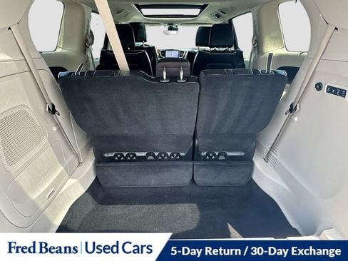 Used 2022 Chrysler Pacifica Limited w/ Uconnect Theater Family Group AWD/4WD image 36