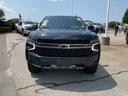Used 2021 Chevrolet Suburban Z71 w/ Z71 Off-Road Package AWD/4WD image 2
