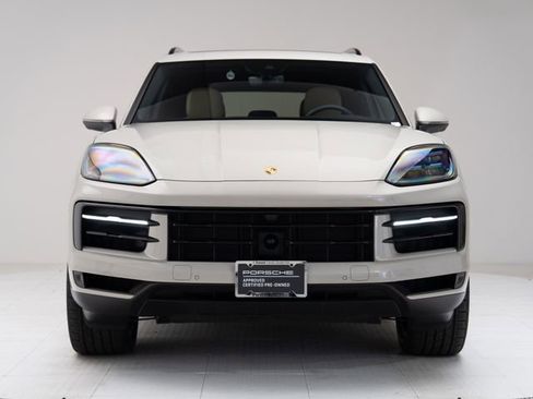 Certified 2026 Porsche Cayenne AWD/4WD image 25