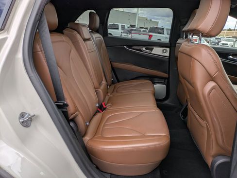 Used 2022 Lincoln Nautilus Reserve w/ Equipment Group 202A AWD/4WD image 31