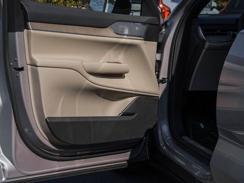 New 2026 Volvo EX90 Ultra image 36