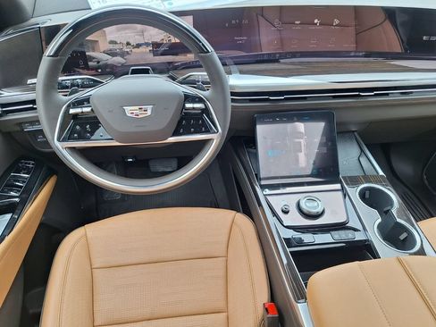 New 2026 Cadillac Escalade Luxury w/ Touring Package AWD/4WD image 9