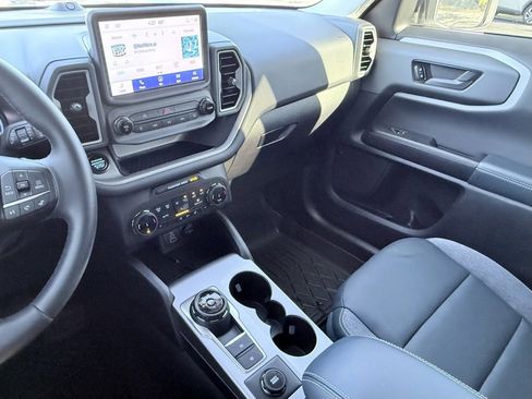 Used 2024 Ford Bronco Sport Outer Banks w/ Tech Package image 19