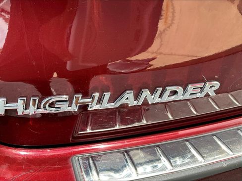 Used 2018 Toyota Highlander XLE AWD/4WD image 27