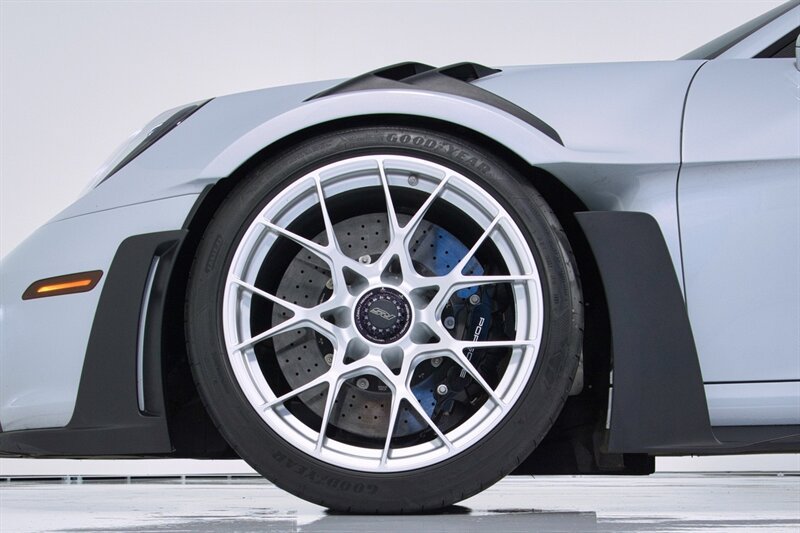 Used 2025 Porsche 911 GT3 RS RWD image 8