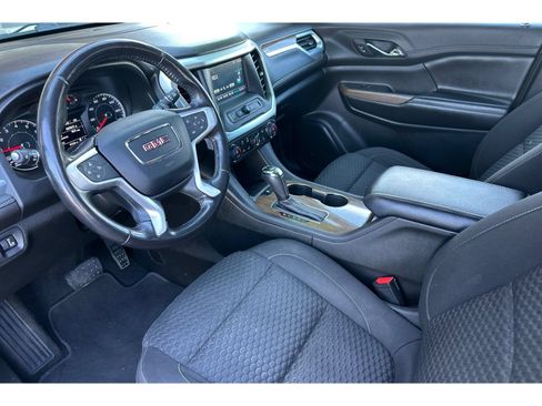 Used 2019 GMC Acadia SLE FWD image 10