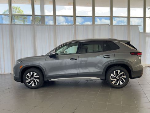 New 2026 Volkswagen Tiguan S image 2