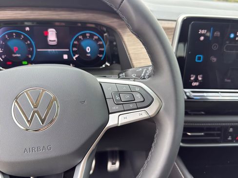 New 2026 Volkswagen Atlas SEL Premium R-Line AWD/4WD image 18