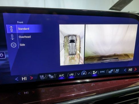 New 2026 Chevrolet Traverse RS w/ LPO, Floor Liner Package image 20