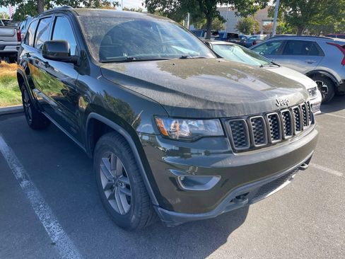 Used 2016 Jeep Grand Cherokee Laredo 75th Anniversary AWD/4WD image 1