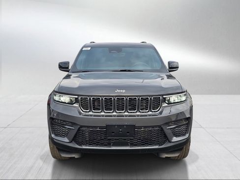 New 2025 Jeep Grand Cherokee Laredo X w/ Luxury Tech Group I image 6
