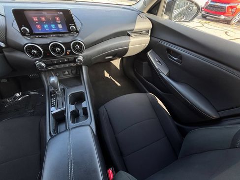 Used 2025 Nissan Sentra S FWD image 32