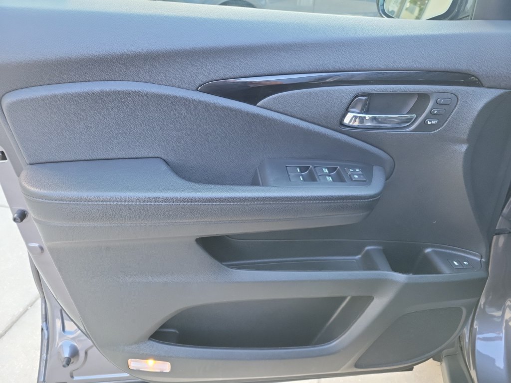 Certified 2022 Honda Pilot Elite image 25