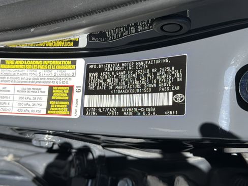 Used 2025 Toyota Camry LE image 29