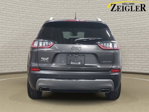 Used 2021 Jeep Cherokee Limited image 6